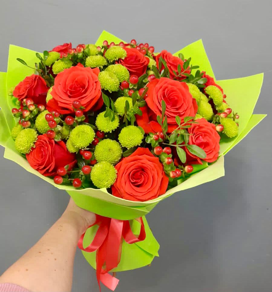 Букет цветов из: Хризантемы и Розы в Бунятино