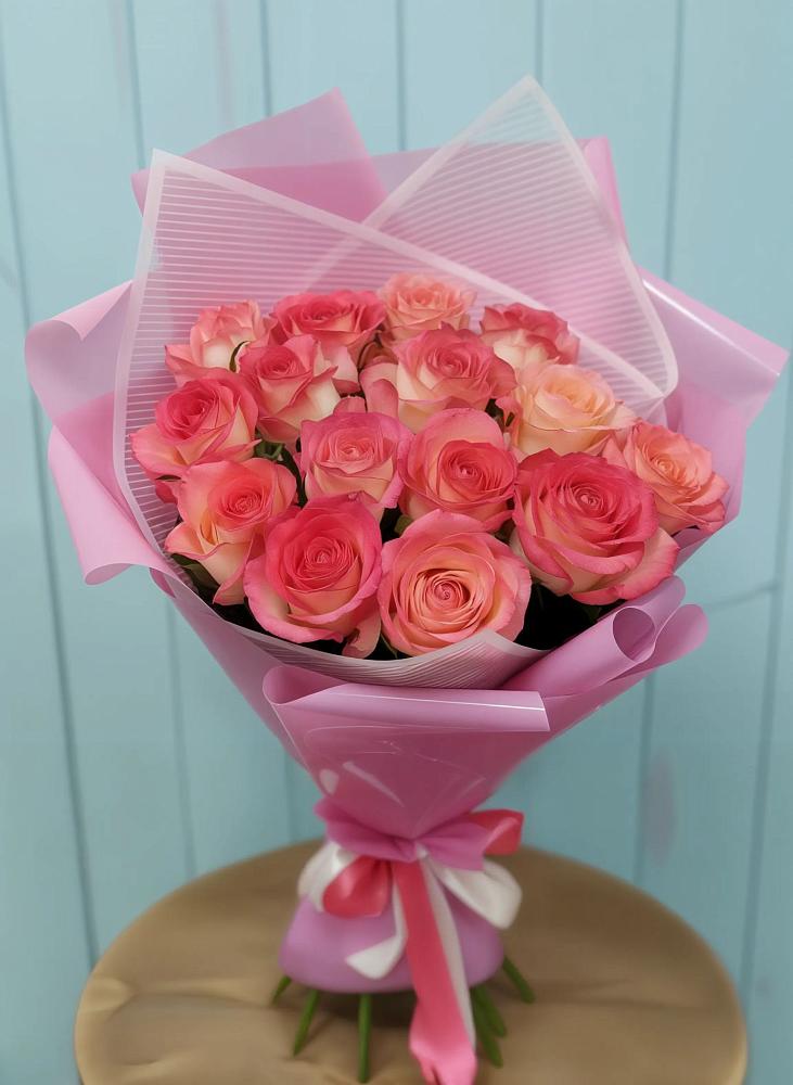Букет 15 Розовых роз Равель в Бунятино