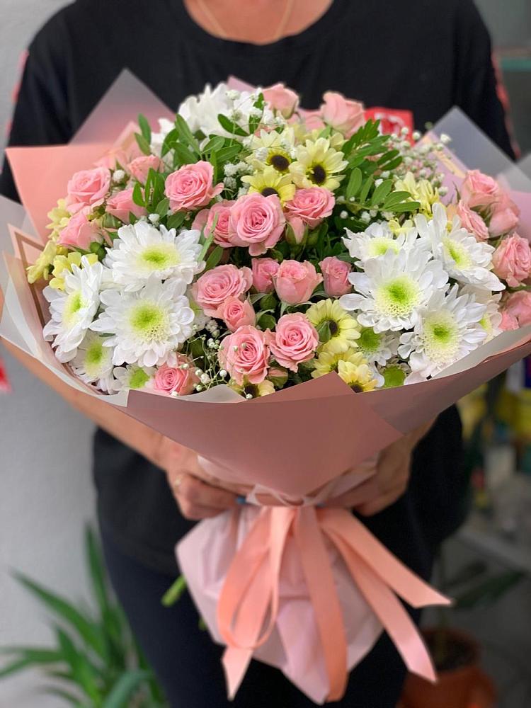 Букет цветов из: Розы и Хризантемы в Бунятино