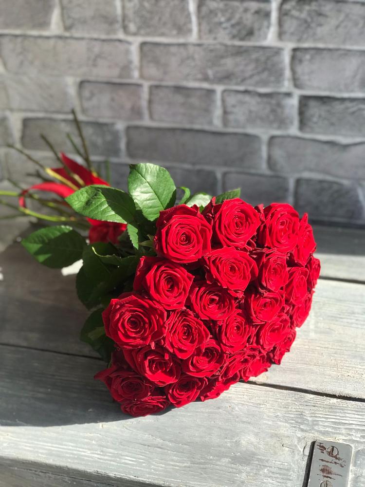 Букет Красные розы Фридом в Бунятино