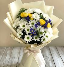Букет цветов из:  Ирисы, Хризантемы и Розы #REPLACE_PRED# Бунятино