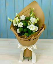 Букет цветов из:  Хризантемы и Лизиантусы в Бунятино