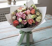 Букет цветов из:  Розы, Лизиантусы и Гвоздики в Бунятино