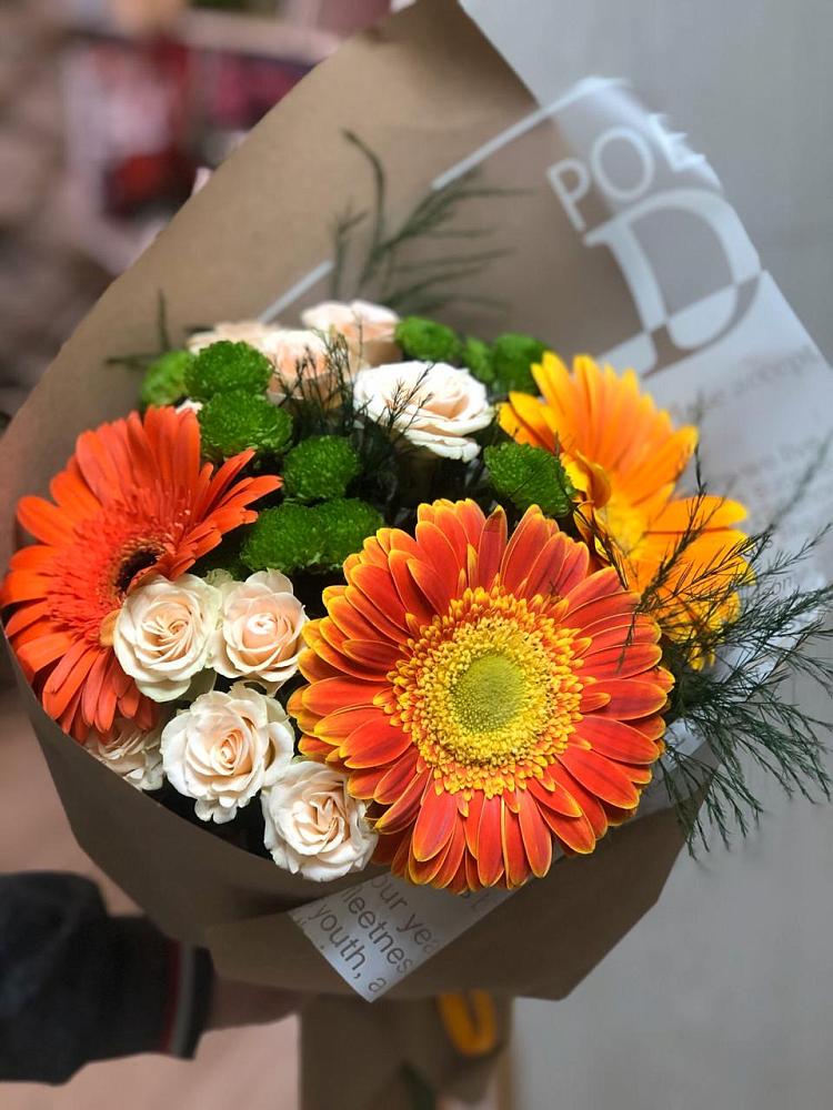 Букет цветов из: Герберы, Хризантемы и Розы в Бунятино