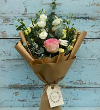 Букет цветов из:  Розы и Лизиантусы в Бунятино