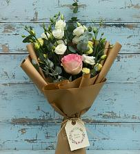 Букет цветов из:  Розы и Лизиантусы в Бунятино
