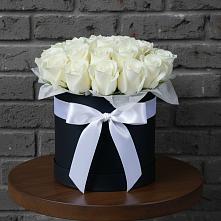 Цветочная композиция из Розы в шляпной коробке в Бунятино